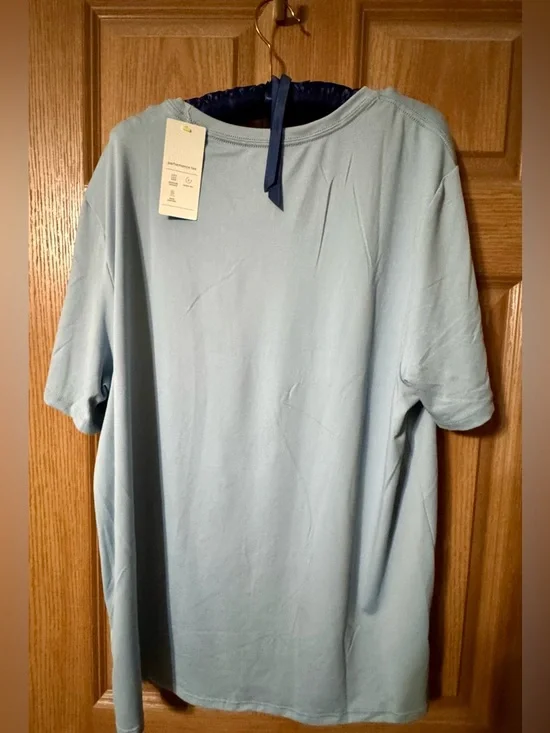 All In Motion  Light Blue Short-Sleeve Crewneck Shirt Large NWT - Picture 4 of 4